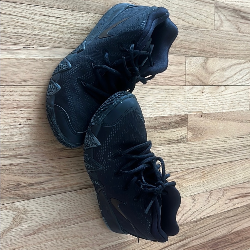 Nike Black and Gray Athletic Shoes